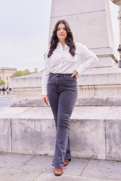Curvy Coline Straight Jeans...