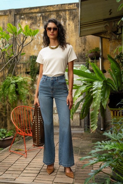 Jean Regular Lenght Slight Flare - Mona